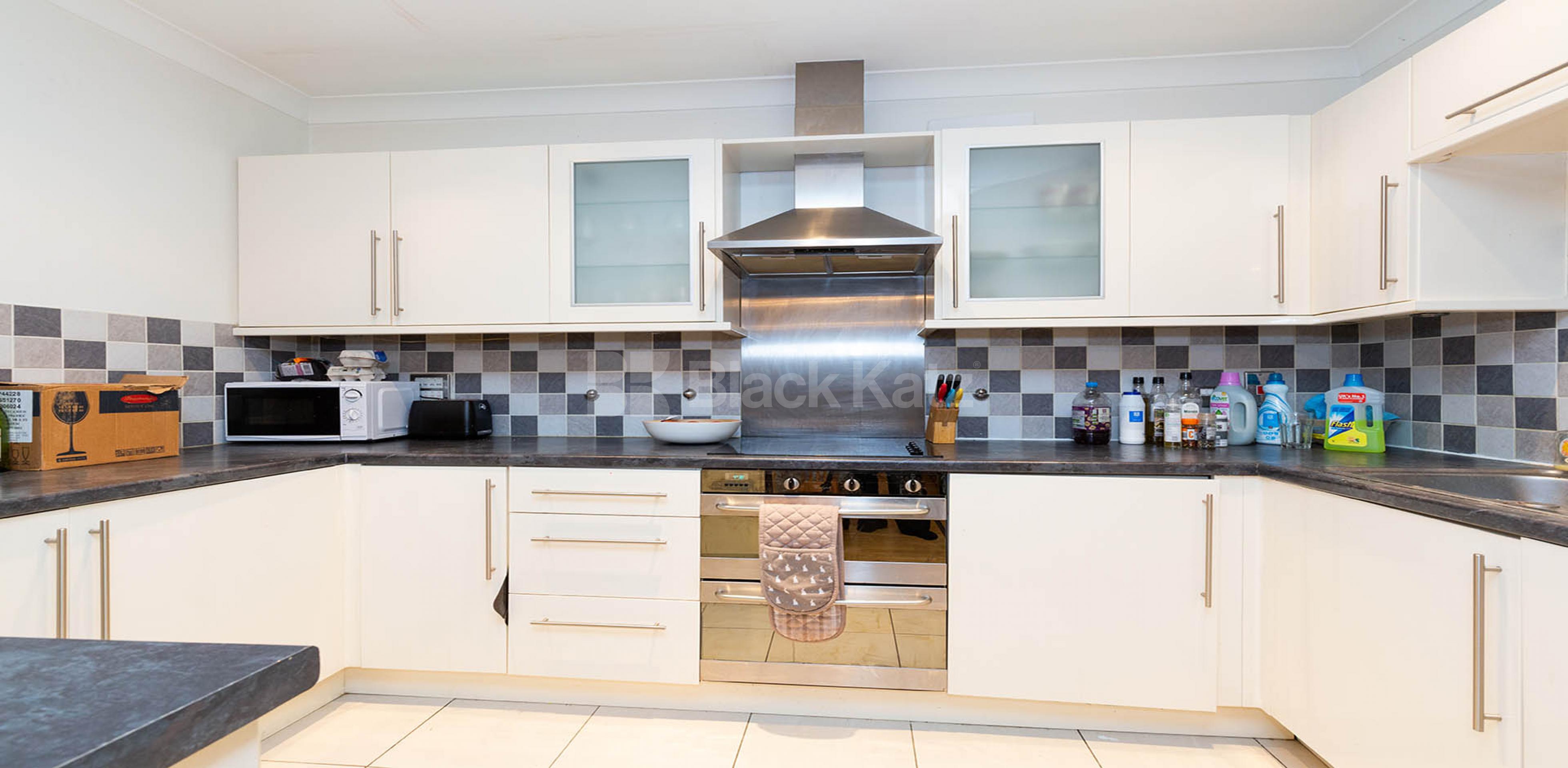 			Fantastic New Instruction !, 2 Bedroom, 1 bath, 1 reception Apartment			 Northpoint, Tottenham Lane, Crouch End  N8